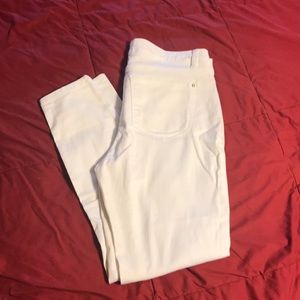 Kensie White Jeans. Size 30/10